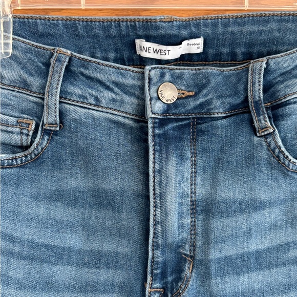 Nine West women’s bootcut denim jeans with slits in the ankles, size 10. - Picture 4 of 13